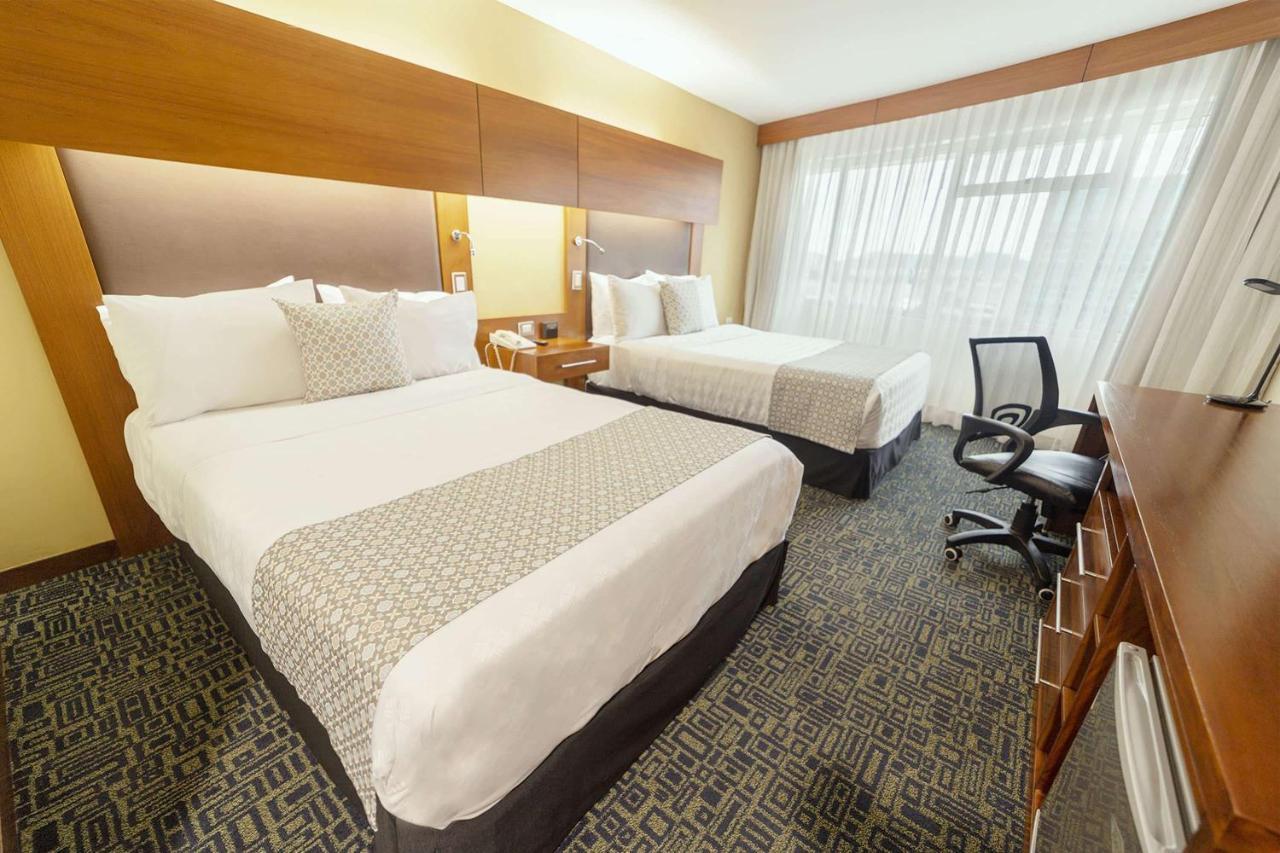 Tryp By Wyndham Guayaquil Hotel Екстериор снимка